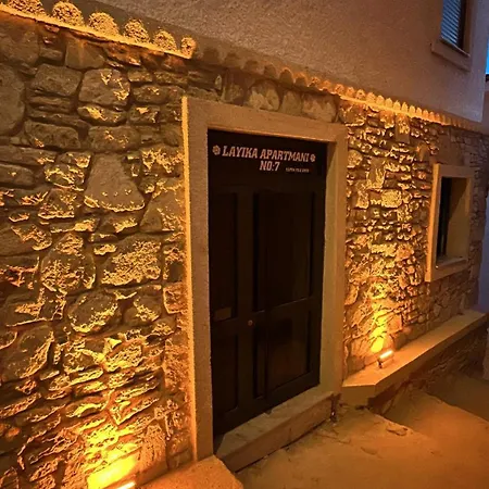 Апартаменты Corner Of Paradise House *