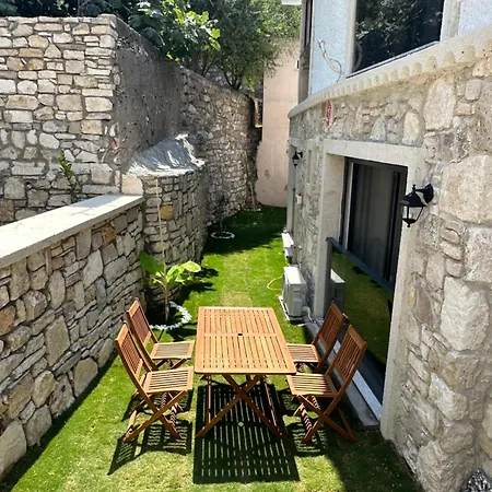 Corner Of Paradise House Apartment Çeşme